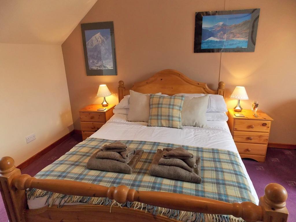 Serendipity Bed And Breakfast Dalchreichart Bagian luar foto