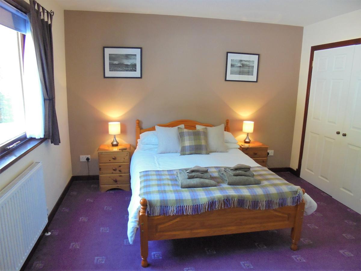 Serendipity Bed And Breakfast Dalchreichart Bagian luar foto